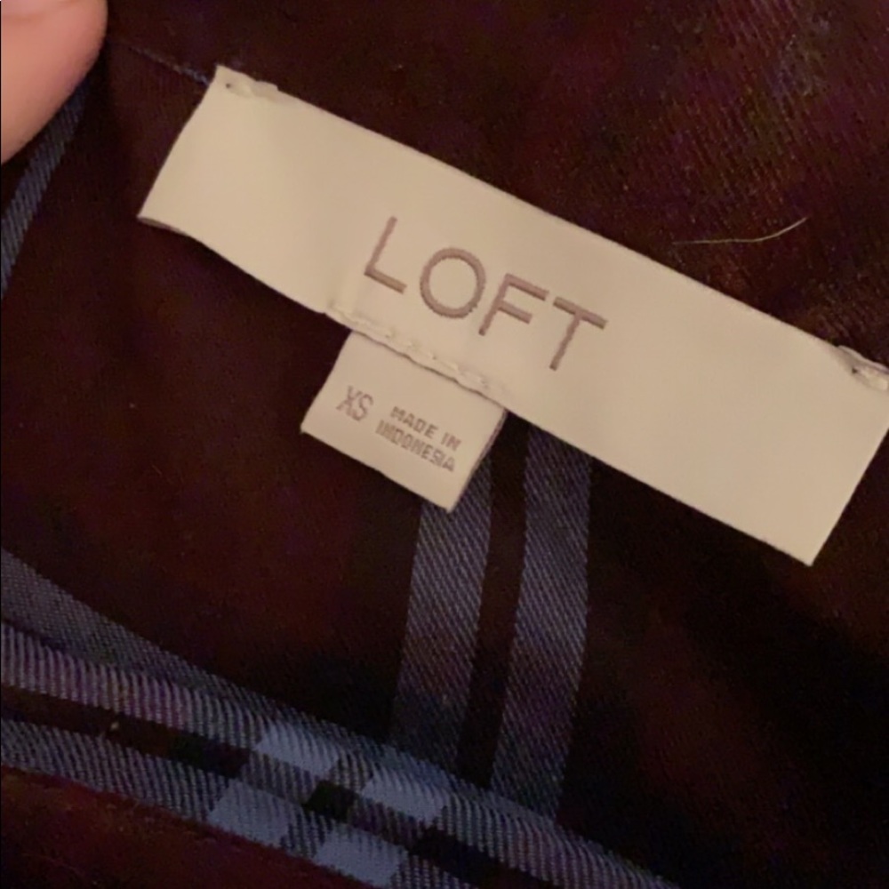 Ann Taylor Loft off the shoulder plaid shirt! - Picture 3 of 4